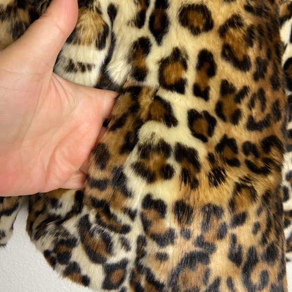 Cotton on Faux fur  Leopard coat for girl Size 5-6 - Picture 2 of 8